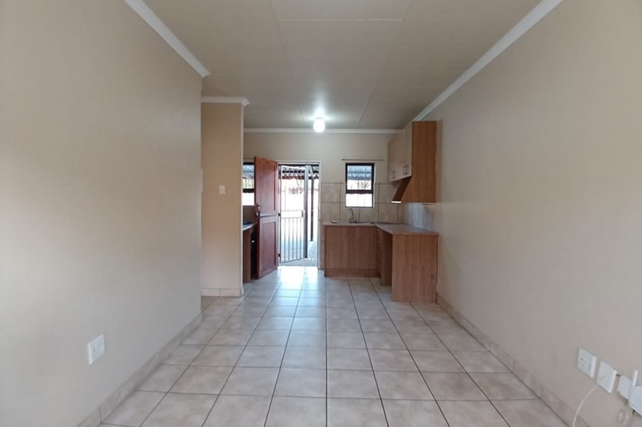 1 Bedroom Property for Sale in Vaalpark Free State